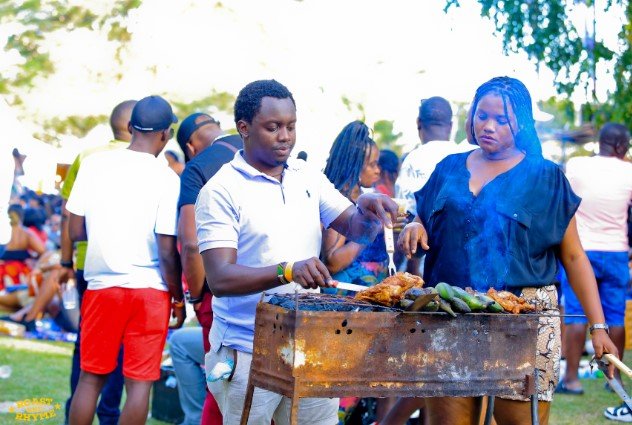 Swangz Avenue to treat roast and rhyme revelers with free meat